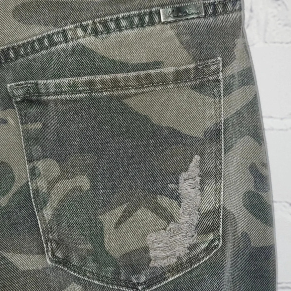 KanCan Green Camouflage Distressed Jeans 5/26 - Picture 9 of 13
